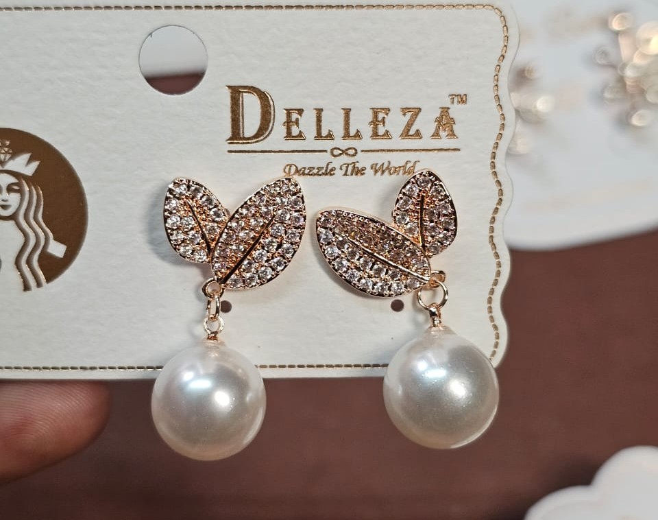 Delleza Ad Stone Leaf Earrings with Pearl Drop – Oxidised Jewellery by Luxe Aura